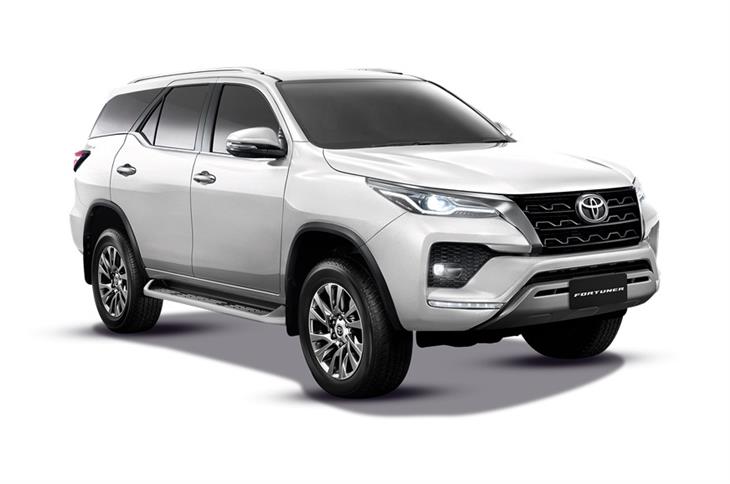 toyota fortuner 110120211829
